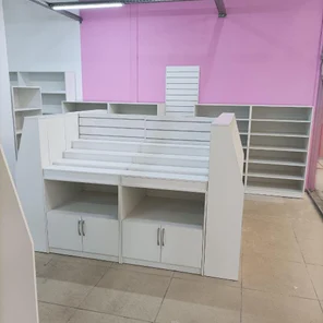 Торговая мебель